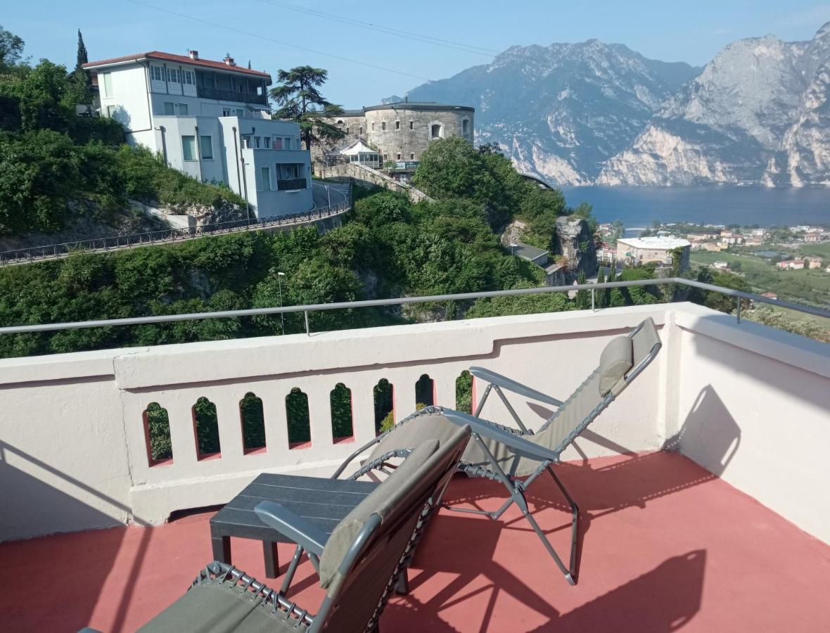 Garden Belvedere B&B Torbole Sul Garda Exterior foto